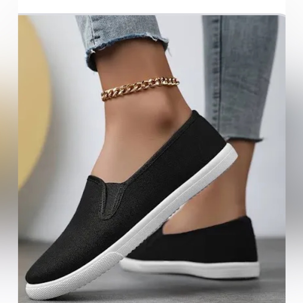 - Mad Love Kassandra loafers black tennis shoes canvas size 6